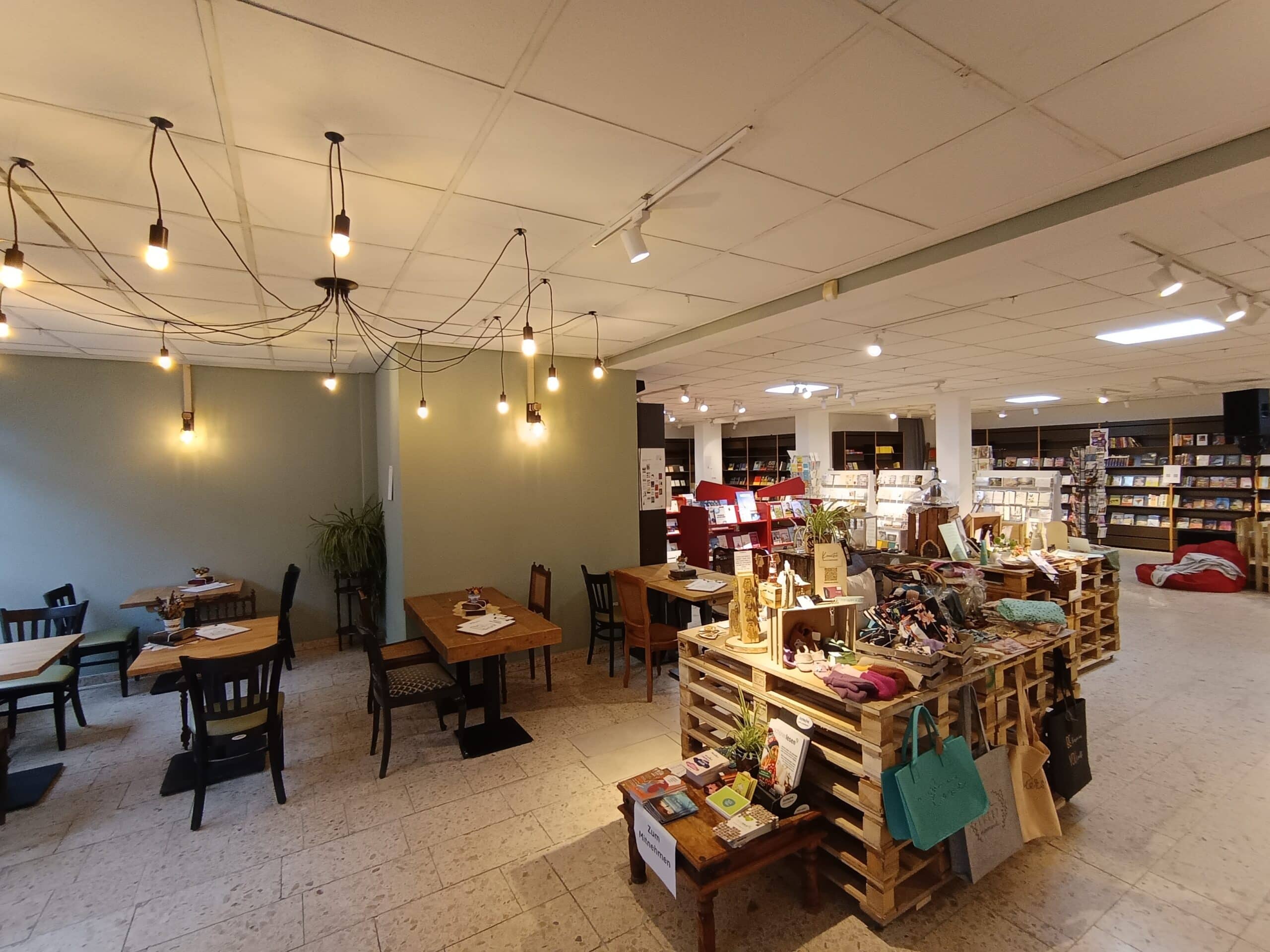 Buchhandlung Zeitlos mit Literaturcafé